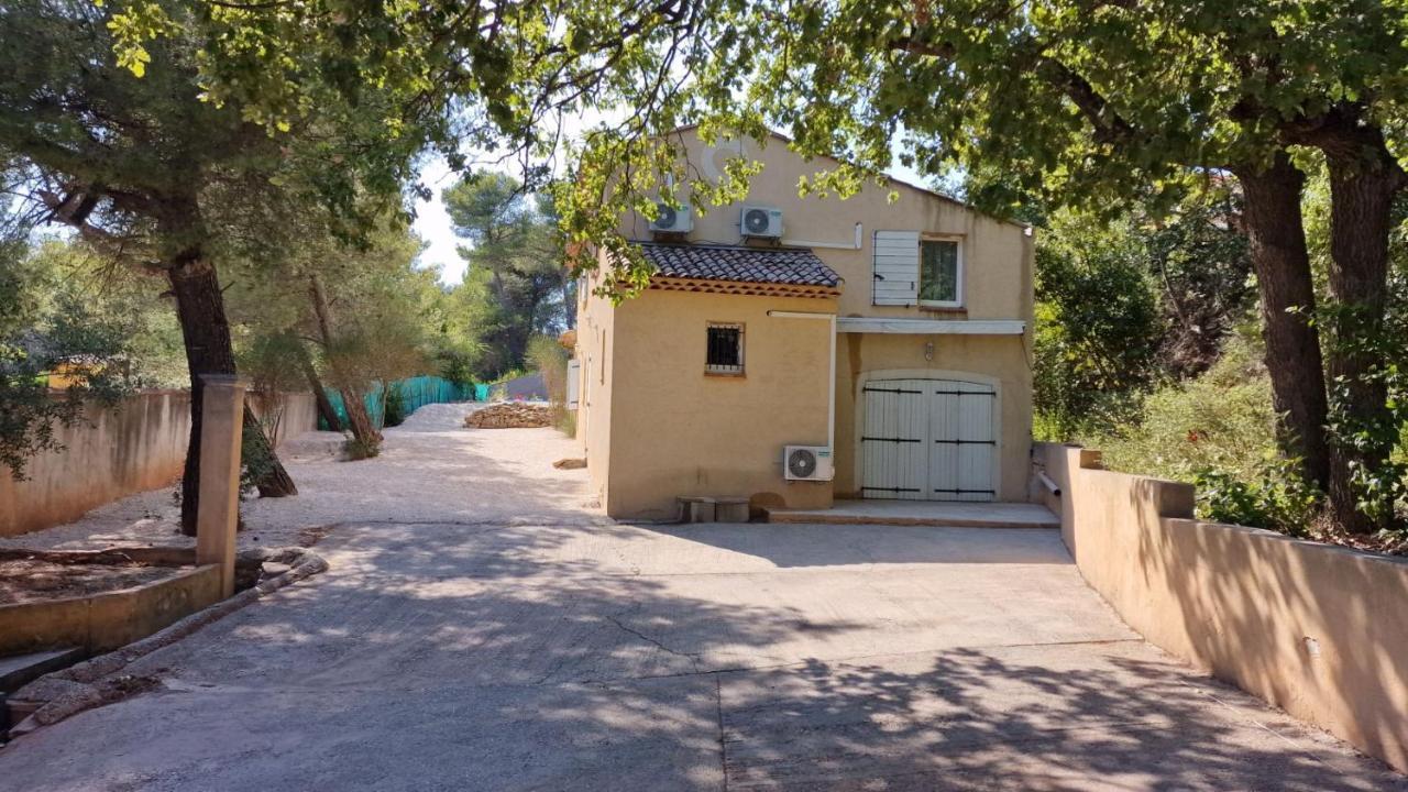 Villa Au Pied De La Sainte Victoire Puyloubier Εξωτερικό φωτογραφία